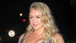 Iskra Lawrence pozuje w bikini na Malediwach