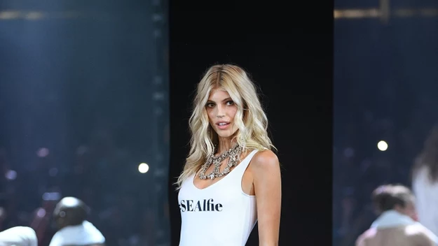 Modelka Devon Windsor