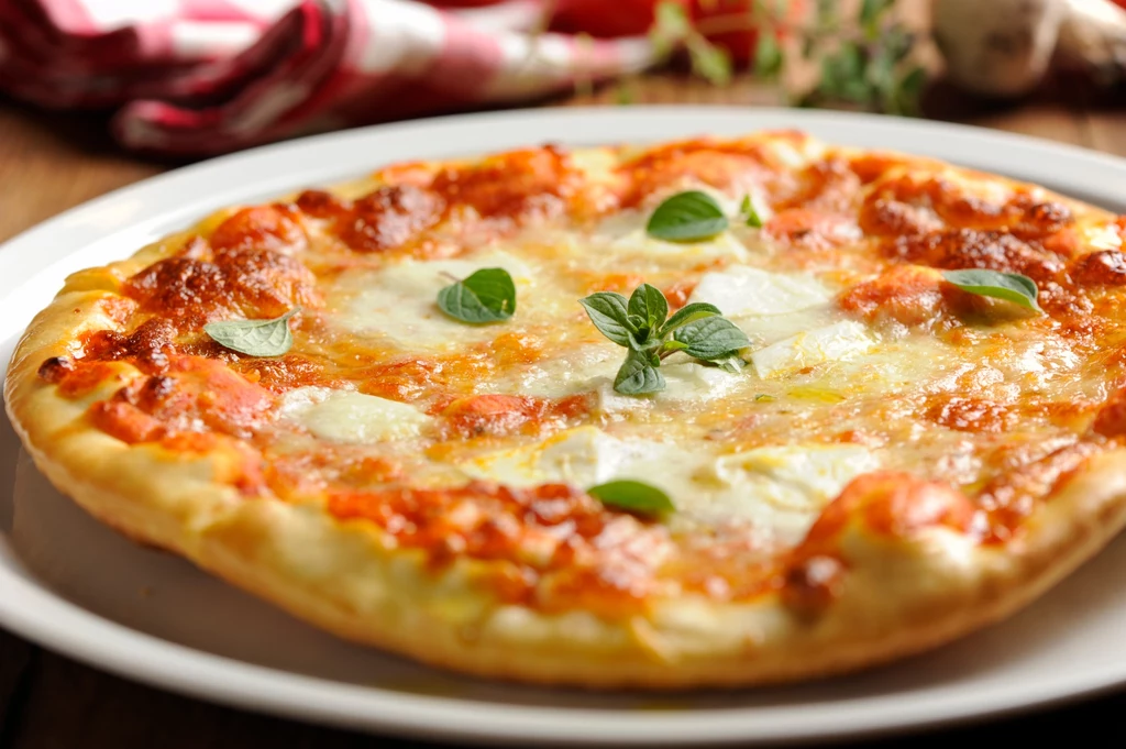Pizza wegańska zaserwowana chłopcu zawierała jednak nabiał /zdjęcie ilustracyjne