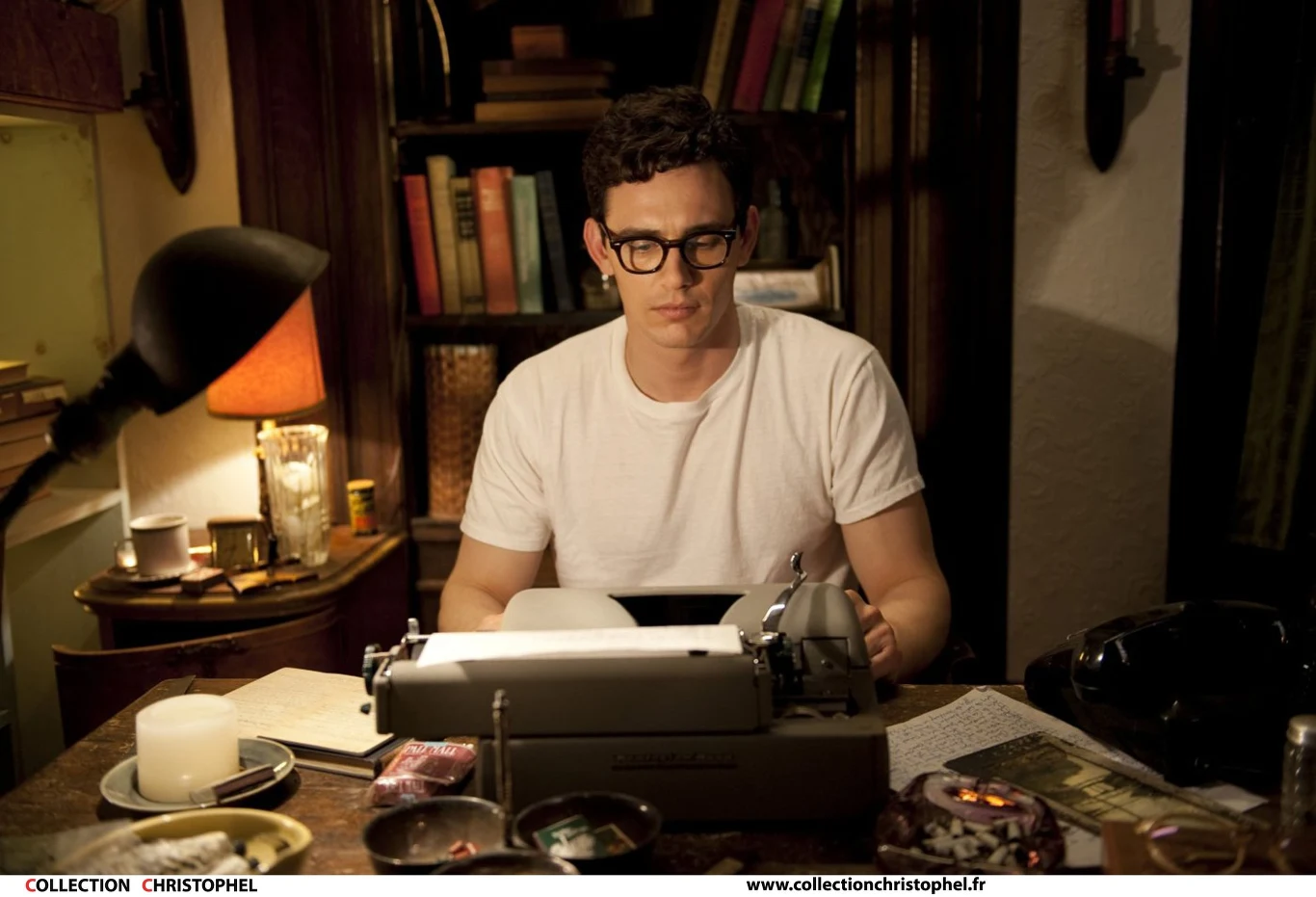 Dosyć szybko zresztą Franco otrzymał kolejne ważne role. Najpierw wcielił się w Allena Ginsberga w dramacie Roba Epsteina i Jeffrey'a Friedmana "Skowyt". I choć obraz nie okazał się tak udany, jak kreacja aktora, to ważne, że po raz kolejny Franco udowodnił, jak świetnie czuje się w kostiumie retro zwłaszcza, gdy dodatkowo wciela się w autentyczną postać. Tym razem czołowego działacza społecznego generacji bitników, postać za życia owianą barwną legendą i otaczaną kultem.