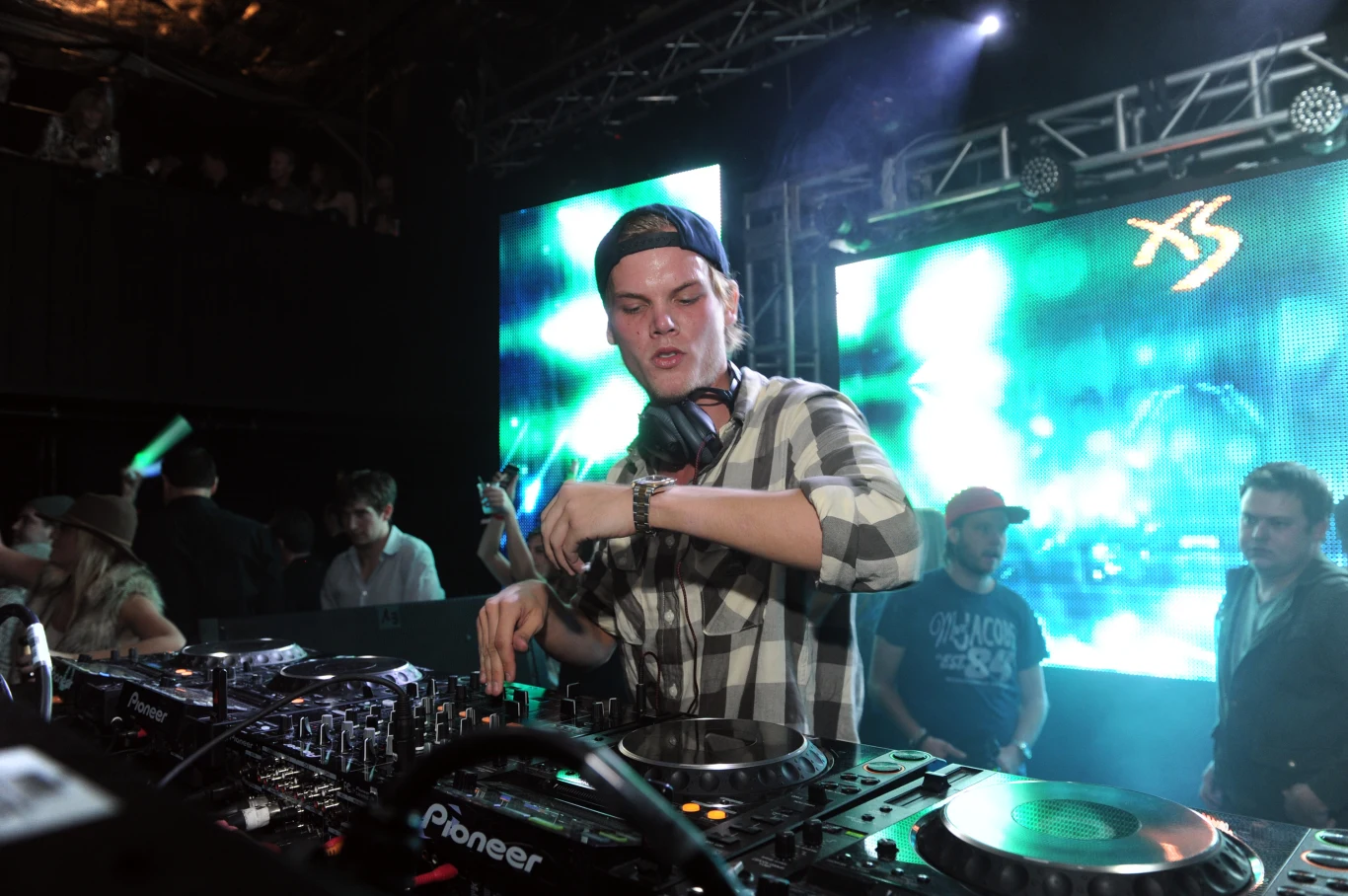 Avicii (1989 - 2018) Avicii (1989 - 2018)