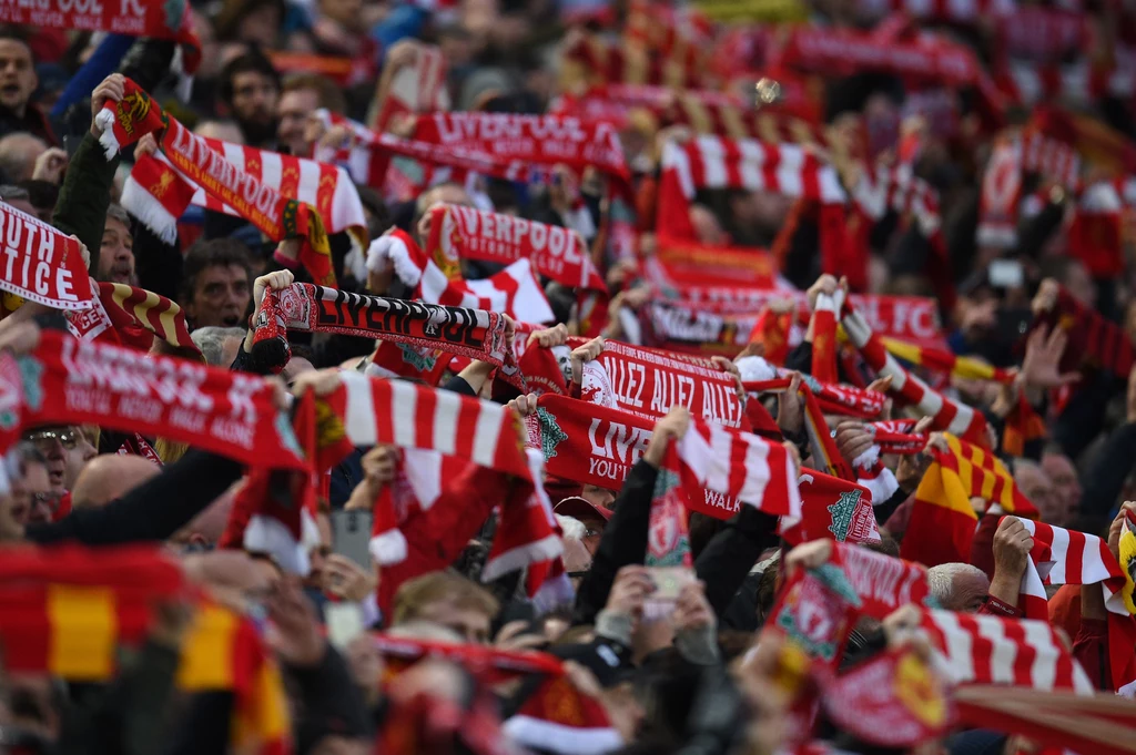 Kibice Liverpoolu podczas meczu z Romą Kibice Liverpoolu podczas meczu z Romą