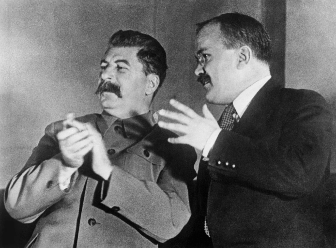 Józef Stalin i Wiaczesław Mołotow Józef Stalin i Wiaczesław Mołotow