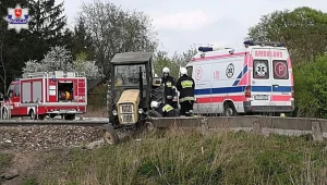 Nietrzeźwy kierowca ciągnika rolniczego wjechał w bariery ochronne 