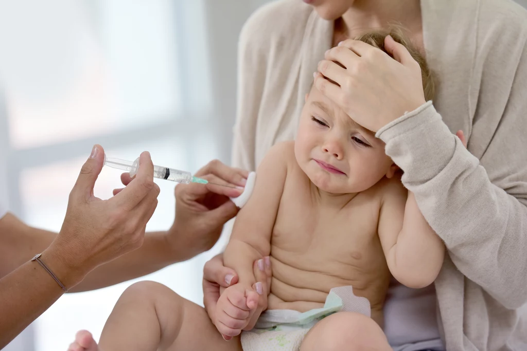 Do zgłoszenia NOP uprawniony jest lekarz, pielęgniarka, farmaceuta Do zgłoszenia NOP uprawniony jest lekarz, pielęgniarka, farmaceuta