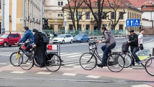 ​"Patrz w lusterka, rowerzyści są wszędzie"