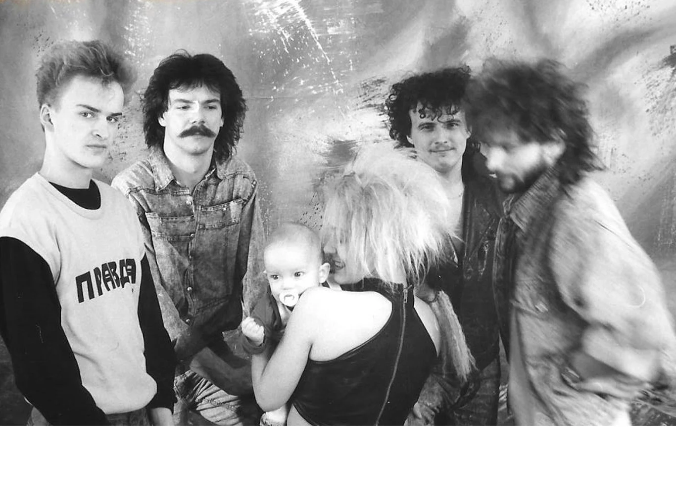 Małgorzata Ostrowska z grupą Lombard i synkiem Dominikiem, który obecnie jest gitarzystą w jej zespole Małgorzata Ostrowska z grupą Lombard i synkiem Dominikiem, który obecnie jest gitarzystą w jej zespole