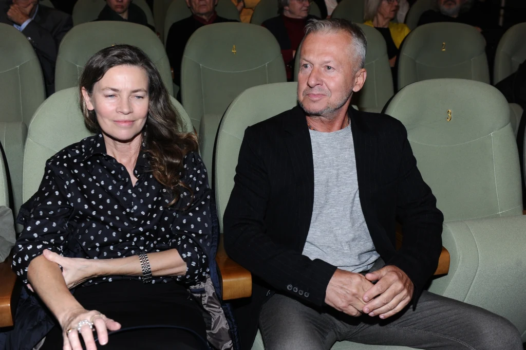 Para pobrała się w 2000 roku