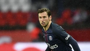 Grzegorz Krychowiak jest ciągle formalnie zawodnikiem PSG, ale tam nikt już na niego nie liczy