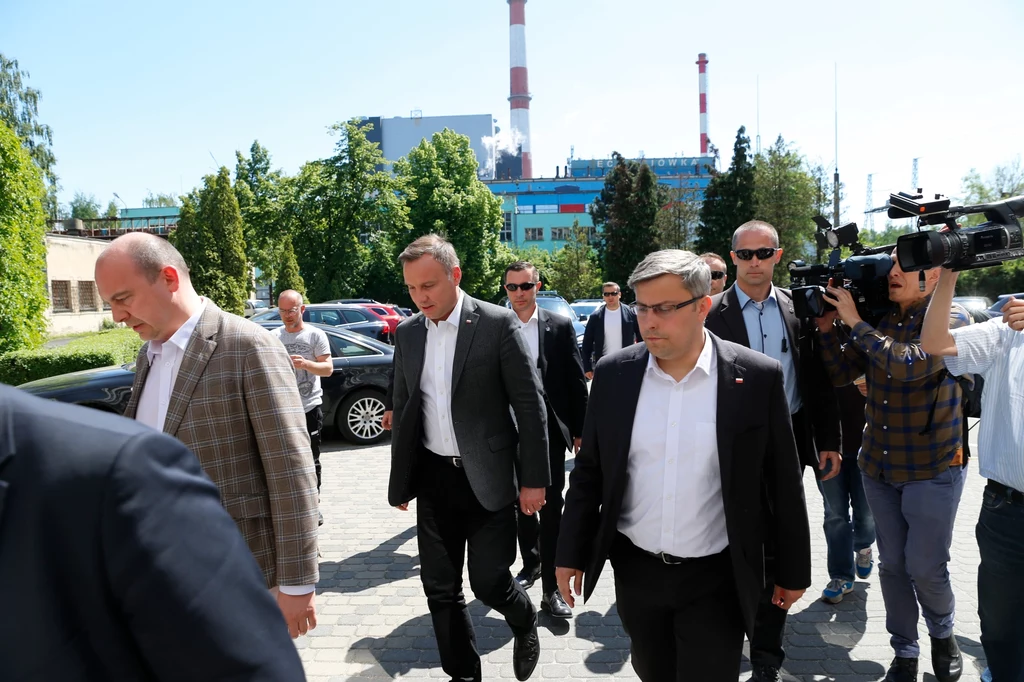 Prezydent Andrzej Duda, wojewoda śląski Jarosław Wieczorek i prezes JSW Daniel Ozon Prezydent Andrzej Duda, wojewoda śląski Jarosław Wieczorek i prezes JSW Daniel Ozon