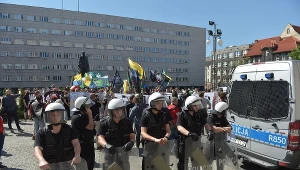 Policja rozwiązała demonstrację środowisk narodowych w Katowicach