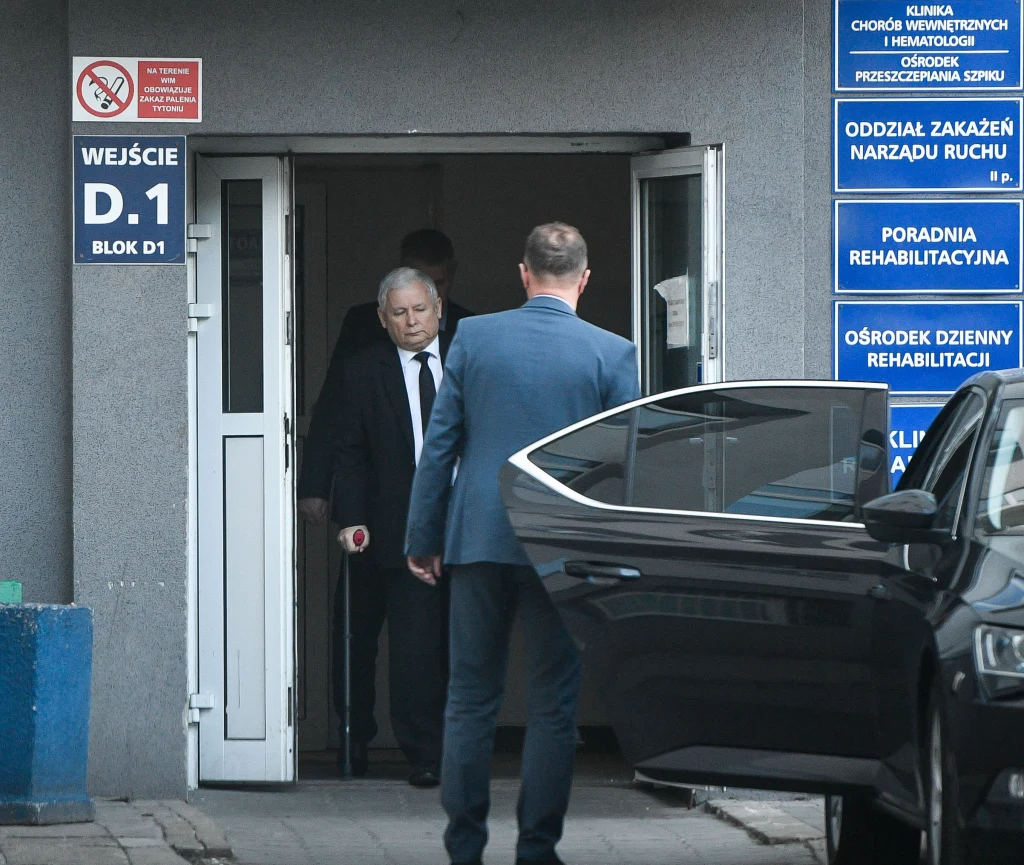Jarosław Kaczyński wrócił do szpitala Jarosław Kaczyński wrócił do szpitala