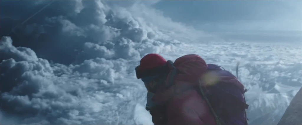 Co spotkało Daniela Masona w górach? Fot: Kadr z trailera filmu "Everest"