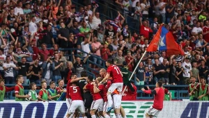 Wisła Kraków jak objazdowa trupa. Mocne wyznanie Brzęczka