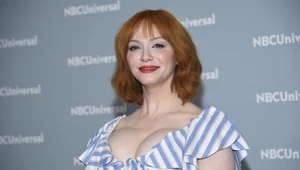 Christina Hendricks w sukience z dekoltem