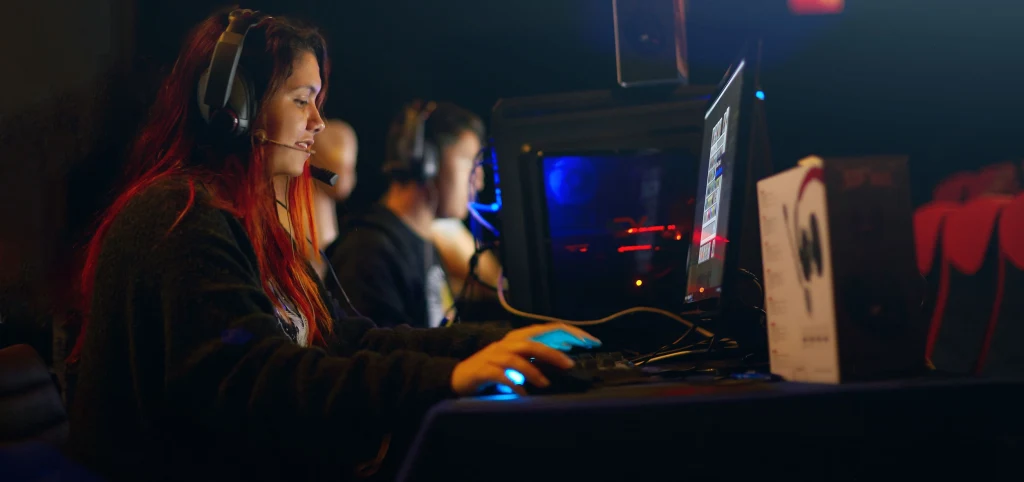 Dziewczyny doskonale radzą sobie z najnowszymi tytułami. Niejednokrotnie udowodniły, że mogą konkurować na równi z graczami płci męskiej.