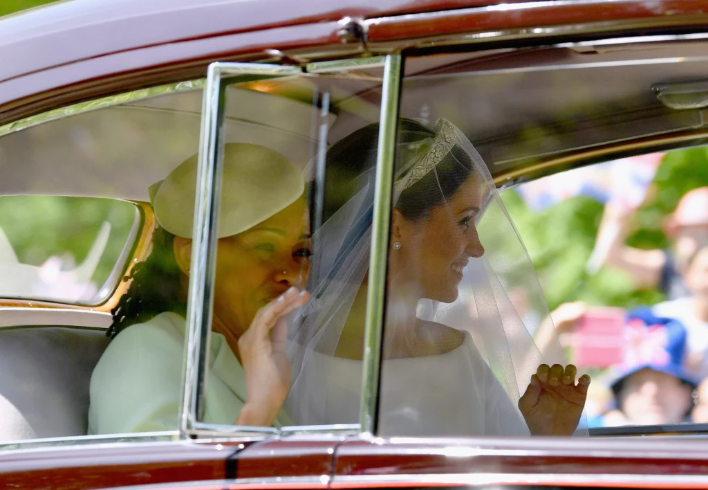 Meghan Markle w drodze do kościoła Meghan Markle w drodze do kościoła