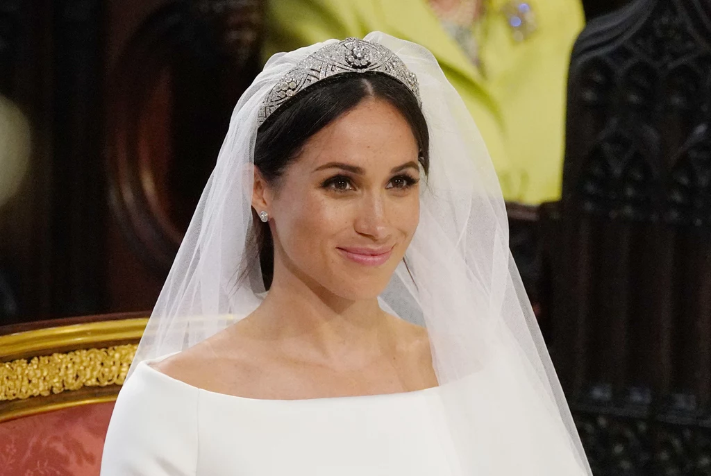 Pierwszy ślub Meghan Markle miał bardzo nieformalny charakter. Odbył się na plaży