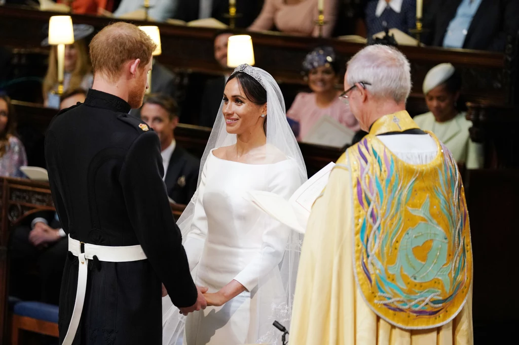 Meghan Markle i książę Harry składają sobie przysięgę małżeńską. Czy zrobili to również trzy dni wcześniej?