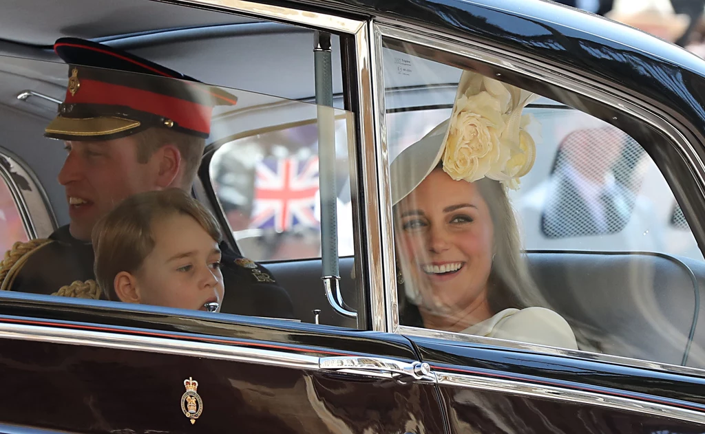 Księżna Kate, książę William i książę George po zakończeniu ceremonii Księżna Kate, książę William i książę George po zakończeniu ceremonii