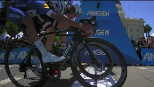 Fernando Gaviria triumfował minimalnie