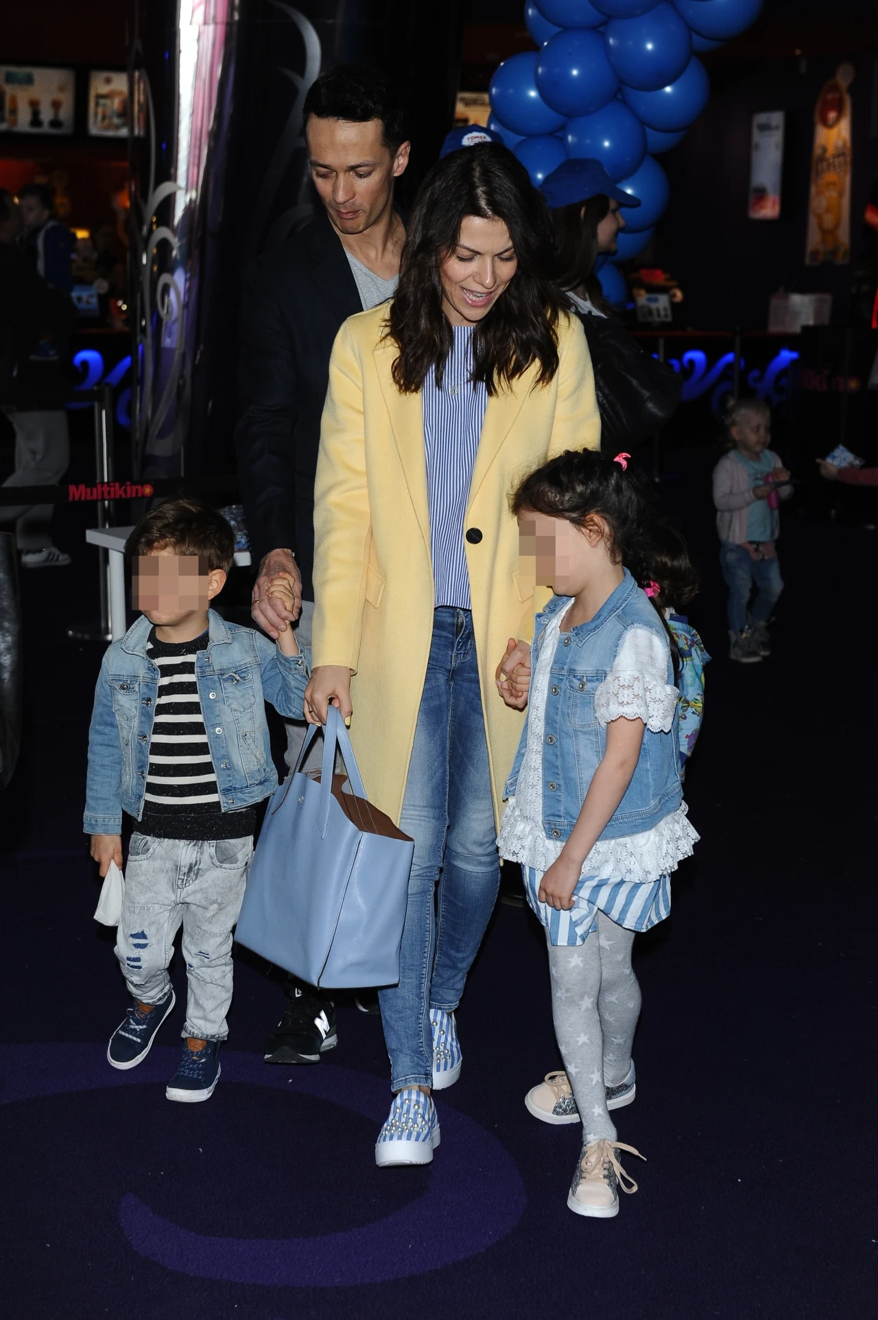 Rafał Cieszyński i Alżbeta Leńska z dziećmi Rafał Cieszyński i Alżbeta Leńska z dziećmi