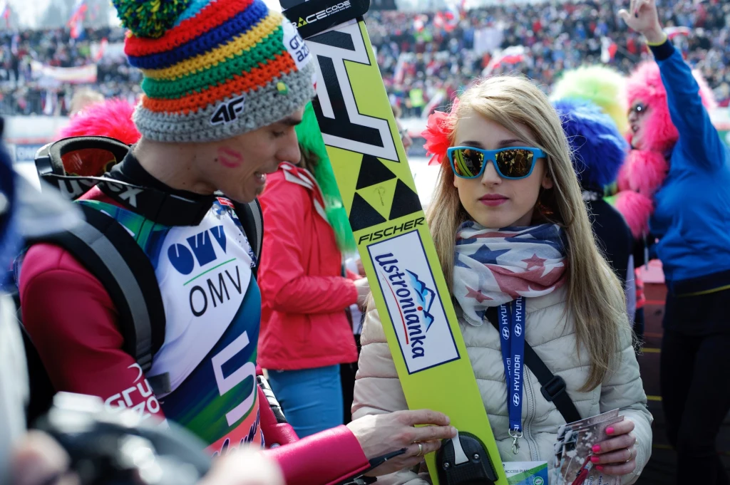 Piotr Żyła z żoną Justyną