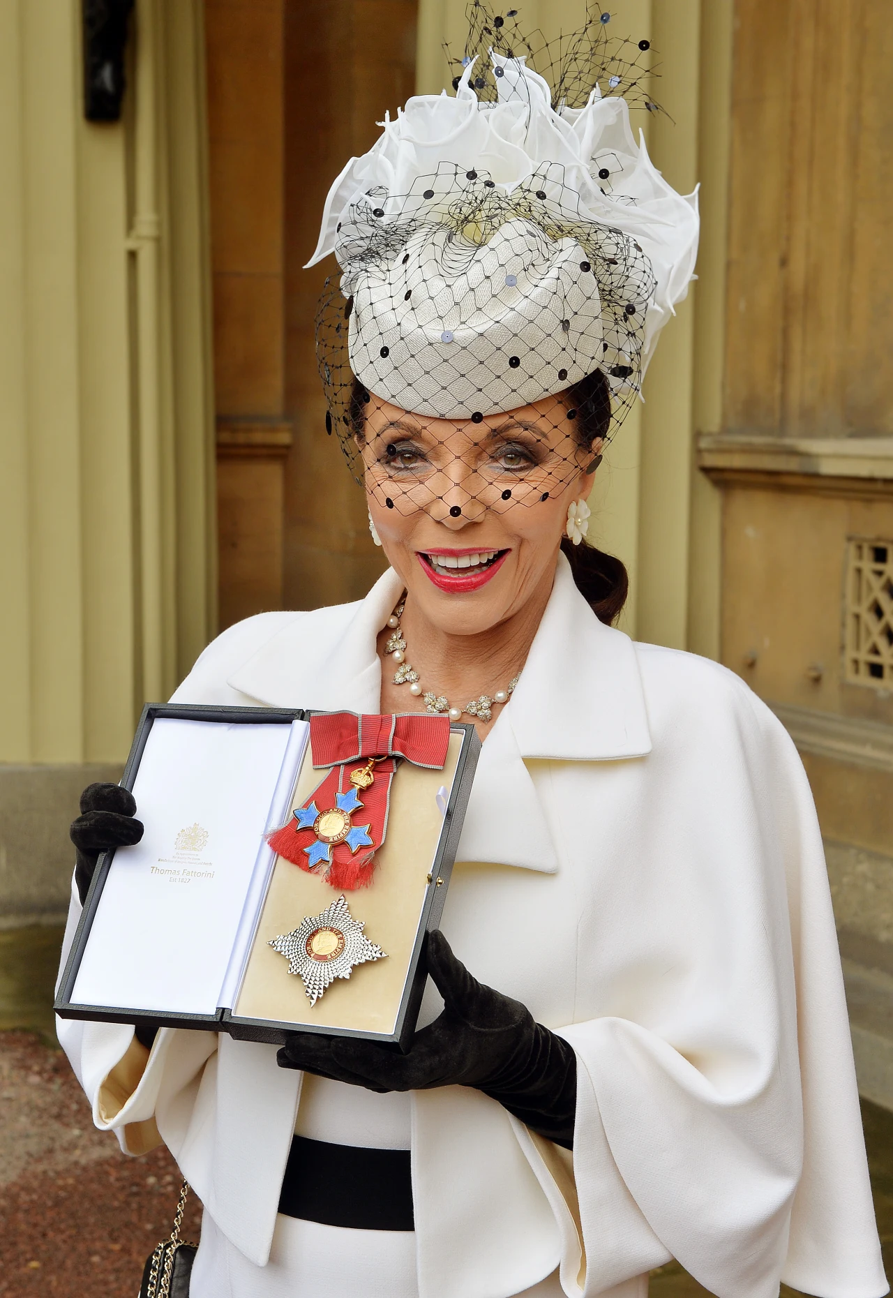 Za swoje zasługi w dziedzinie sztuki, jak również pracę charytatywną, Collins została uhonorowana Orderem Imperium Brytyjskiego (Order of the British Empire). Aktorka od dawna zaangażowana jest w działalność instytucji działających m.in w obronie praw dziecka, na rzecz dzieci upośledzonych i kalekich, oraz na rzecz kobiet zagrożonych rakiem piersi. Jest fundatorką jednej z części szpitala dziecięcego w Michigan.