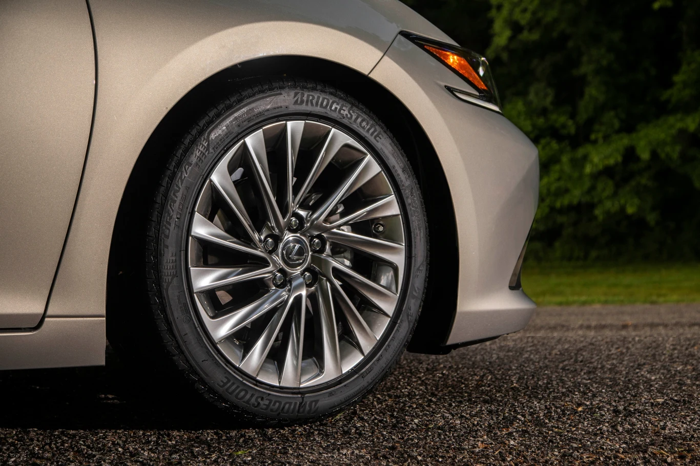Lexus ES