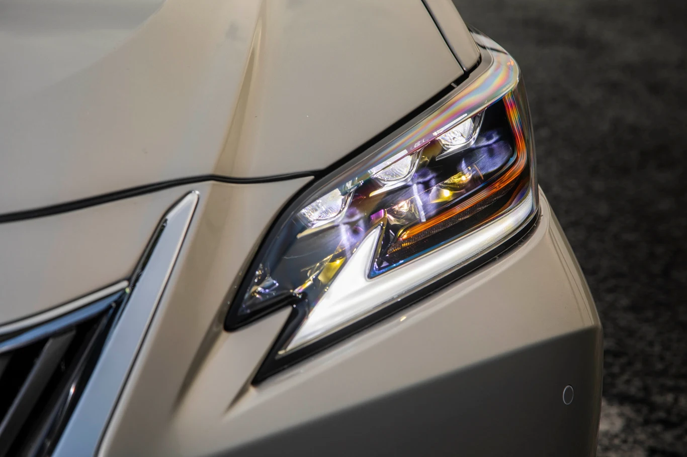 Lexus ES