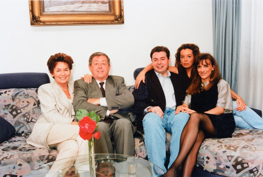 Od lewej: Bożena Walter, Mariusz Walter, Piotr Walter, Sandra Walter, Anna Walter Od lewej: Bożena Walter, Mariusz Walter, Piotr Walter, Sandra Walter, Anna Walter