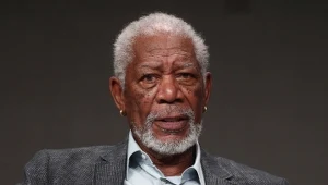 Morgan Freeman stwierdził, że "nigdy nie było jego intencją" wprawianie w zakłopotanie kobiet