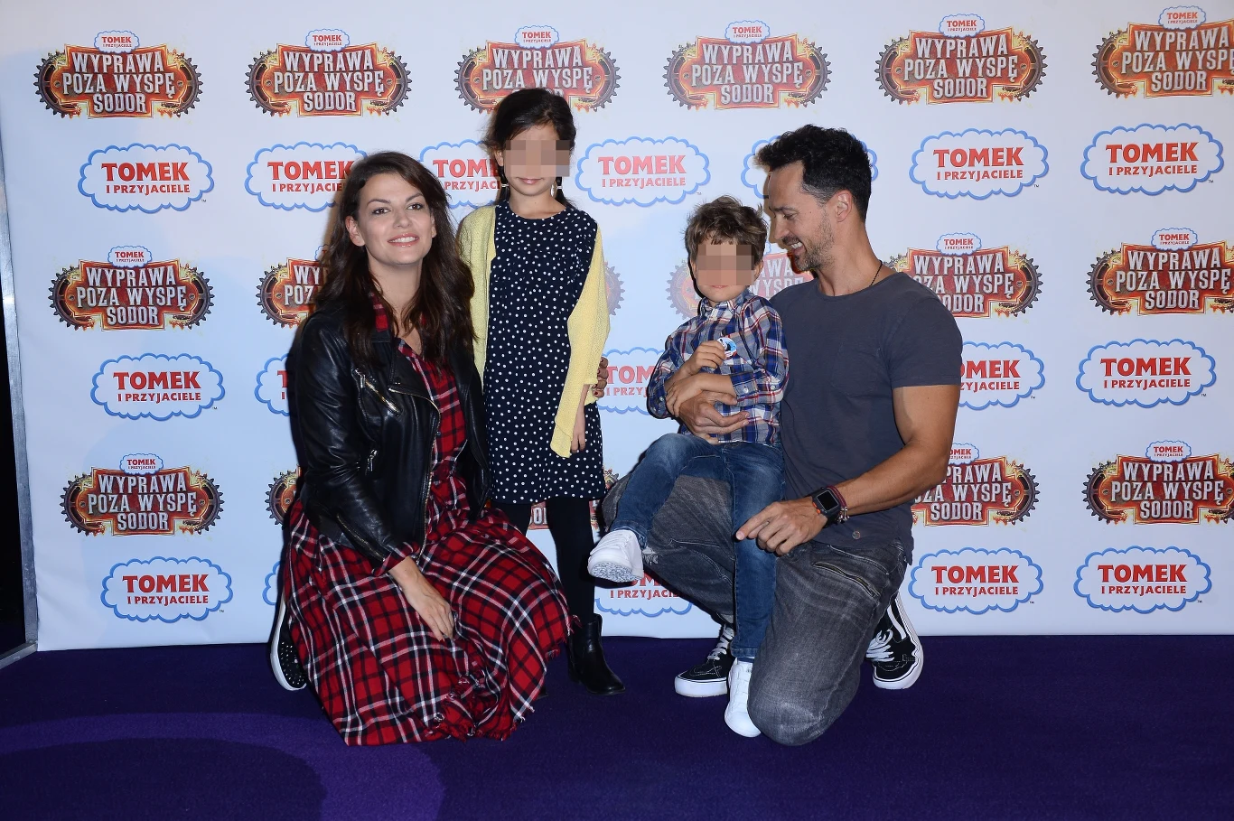 Alżbeta z mężem i dziećmi Alżbeta z mężem i dziećmi