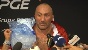 Marcin Najman tuż po walce obkładał bark lodem