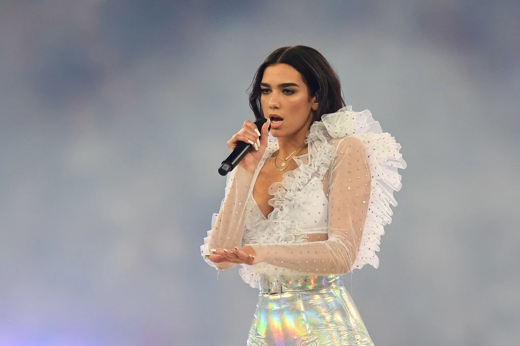 Dua Lipa wyrasta na międzynarodową gwiazdę