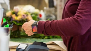 Smartwatch może wykraść nasz numer PIN