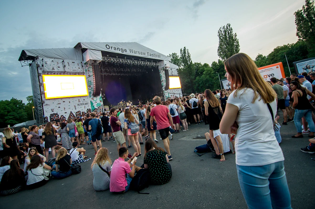 Publiczność podczas pierwszego dnia Orange Warsaw Festival 2018