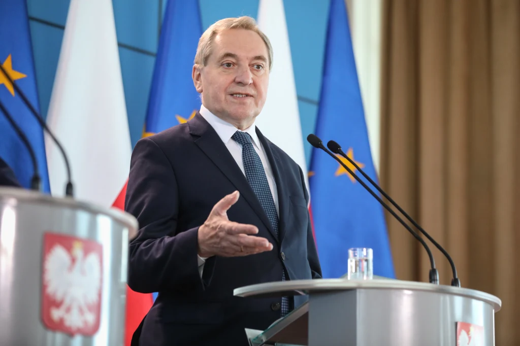 Minister środowiska Henryk Kowalczyk Minister środowiska Henryk Kowalczyk