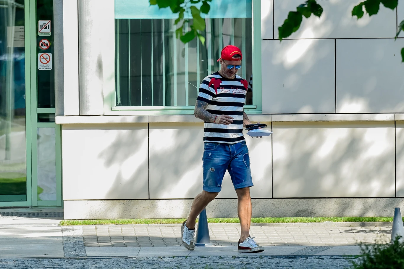 Radosław Majdan pod kliniką leczenia niepłodności