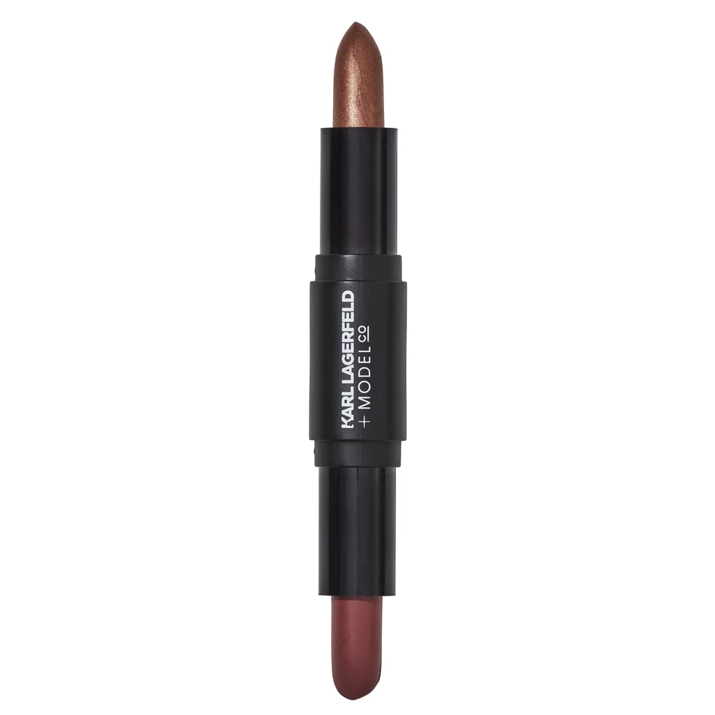 CUSTOM LIPSTICK SHADE & SCULPT DUO to kosmetyk z dwiema końcówkami: nawilżającą, matującą pomadką na jednym końcu oraz limitowanym, metalicznym utrwalaczem na drugim. CUSTOM LIPSTICK SHADE & SCULPT DUO to kosmetyk z dwiema końcówkami: nawilżającą, matującą pomadką na jednym końcu oraz limitowanym, metalicznym utrwalaczem na drugim.