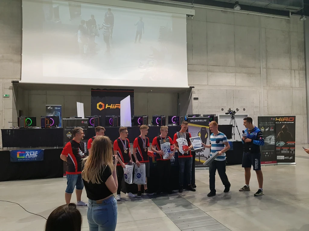 Super Game e-sport Super Game e-sport