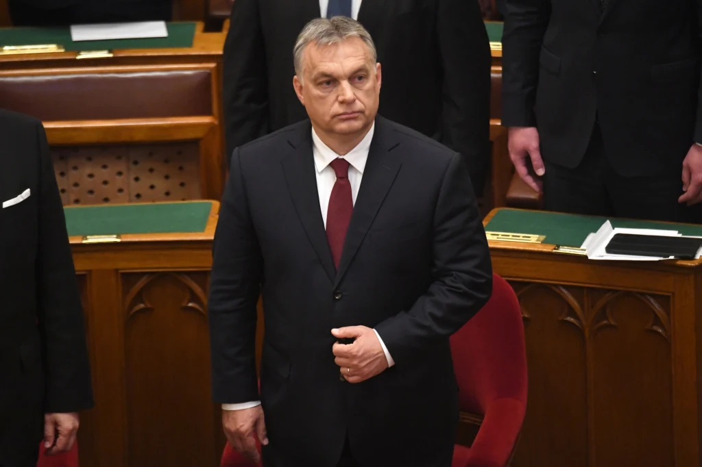 Viktor Orban w węgierskim parlamencie Viktor Orban w węgierskim parlamencie