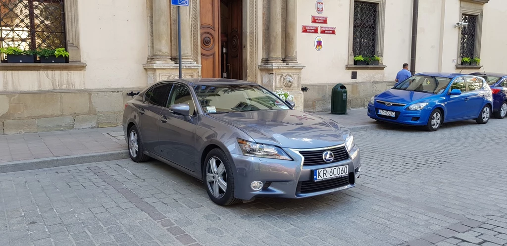 Służbowy lexus prezydenta Krakowa