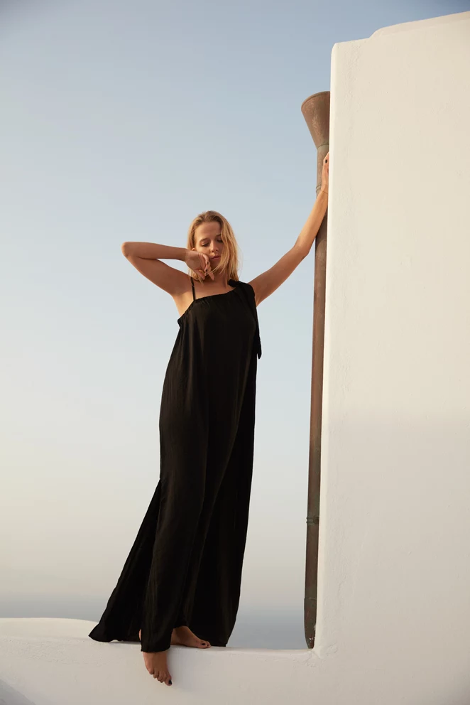 Linia styled by Jessica Mercedes wpisuje się w światowe trendy, inspirowana jest naturą i utrzymana w spokojnej, jasnej kolorystyce, głównie bieli z modnym motywem subtelnych niebieskich i szarych pasków z elementami czerni i pudrowego różu. Linia styled by Jessica Mercedes wpisuje się w światowe trendy, inspirowana jest naturą i utrzymana w spokojnej, jasnej kolorystyce, głównie bieli z modnym motywem subtelnych niebieskich i szarych pasków z elementami czerni i pudrowego różu.