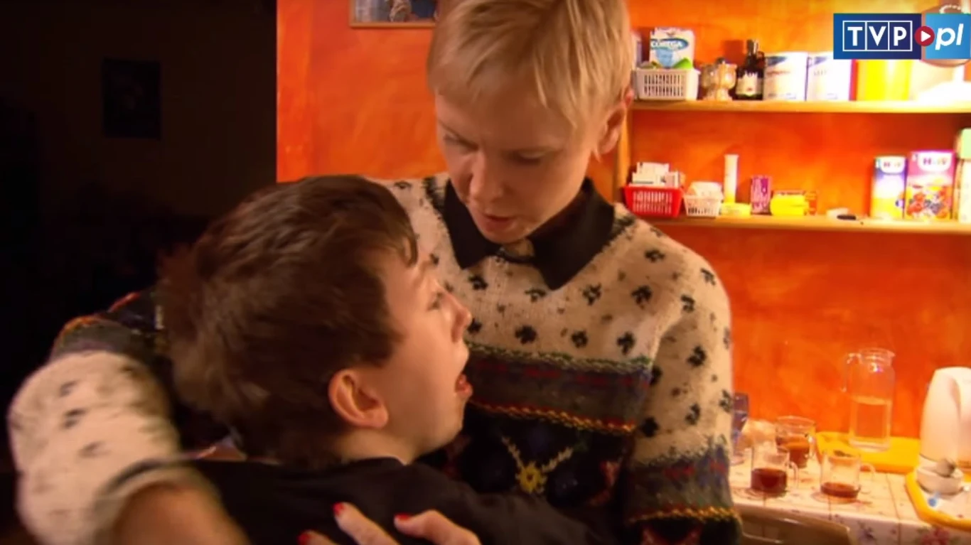 Ewa Błaszczyk z córką Olą w reportażu "Obudzeni" z 2013 roku Ewa Błaszczyk z córką Olą w reportażu "Obudzeni" z 2013 roku