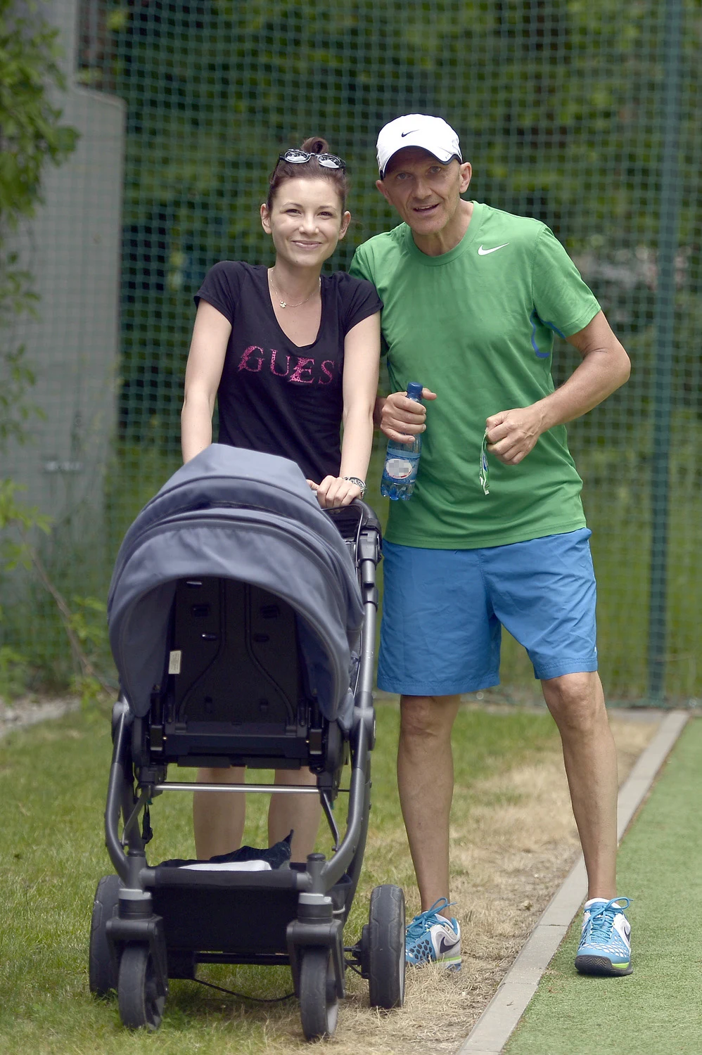 Para cały czas jest ze sobą szczęśliwa Para cały czas jest ze sobą szczęśliwa