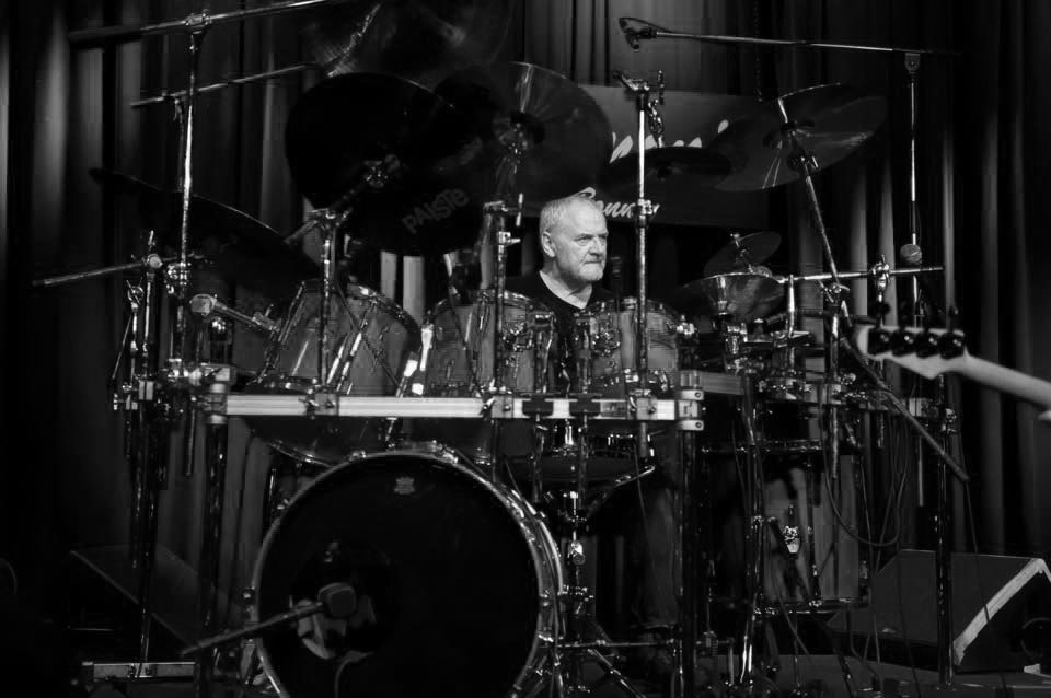 Jon Hiseman był perkusistą Colosseum