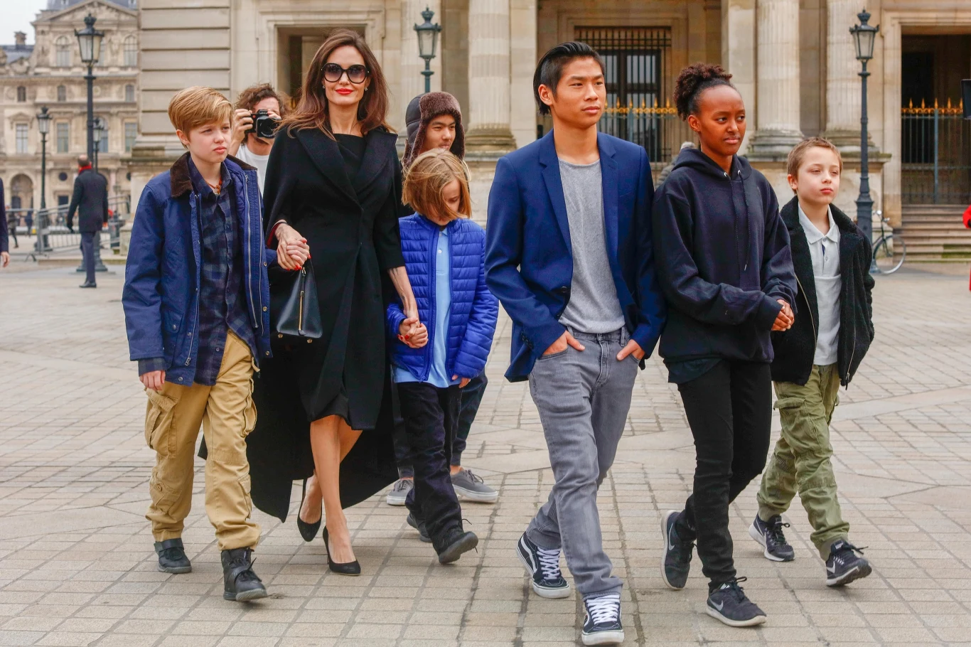Angelina Jolie z dziećmi Angelina Jolie z dziećmi
