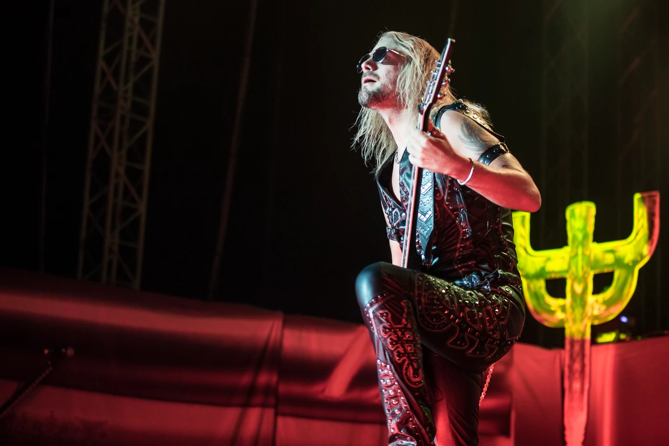 Zobacz zdjęcia z koncertu Judas Priest w katowickim Spodku - Richie Faulkner
