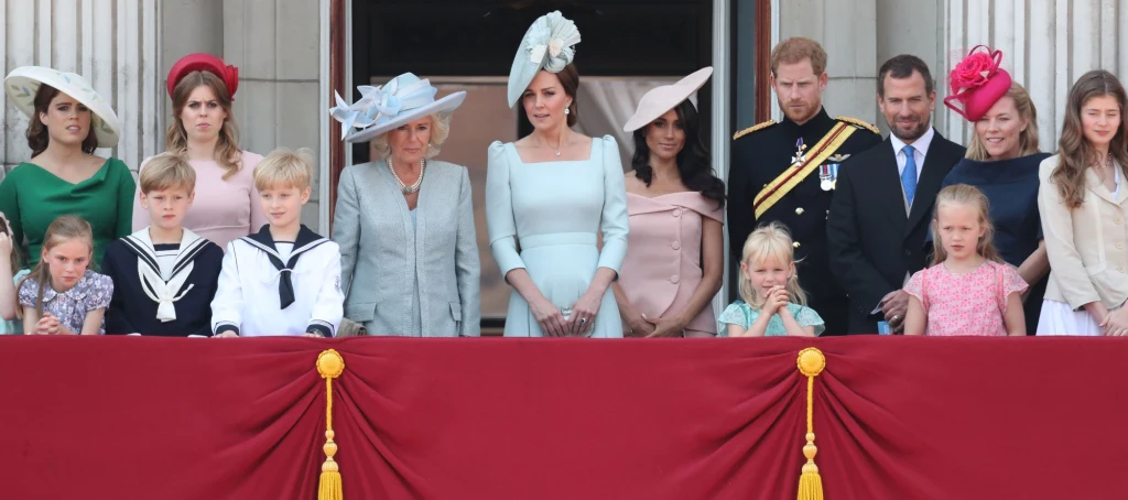 Meghan wybrała miejsce w drugim rzędzie